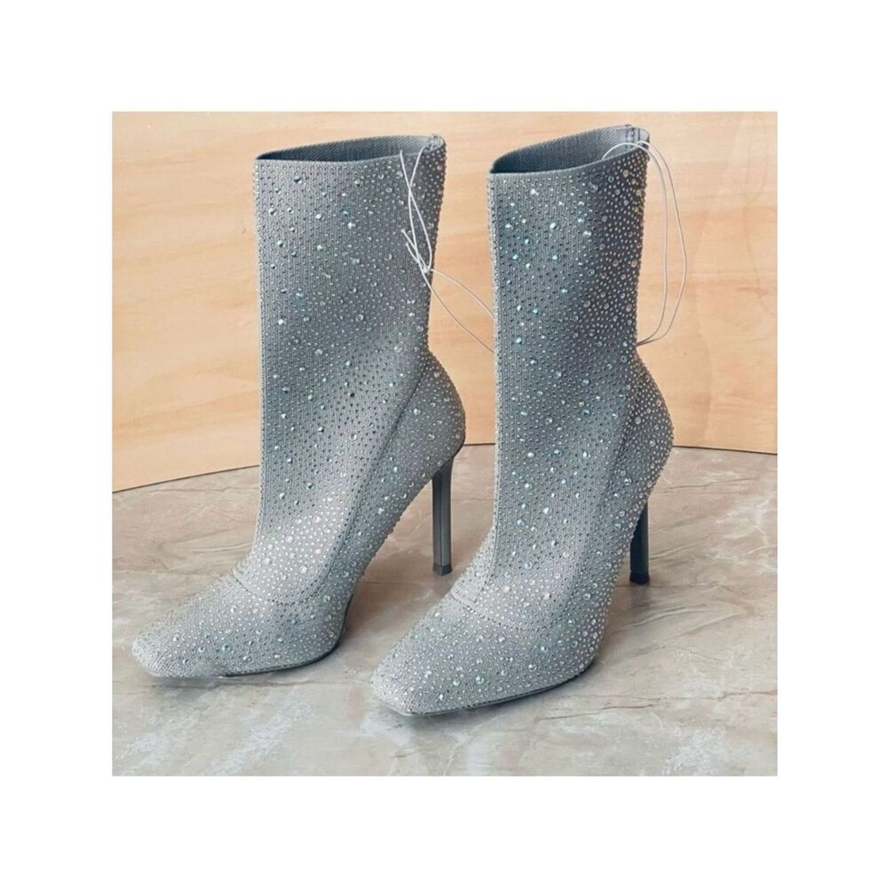 NWT Metropolitan View 10 Karra Rhinestone Sparkly Silver Ankle Stretch Booties